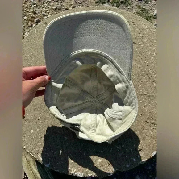 Vintage inspired cream and black embroidered Lucky Brand REBELS baseball hat - Picture 2 of 6